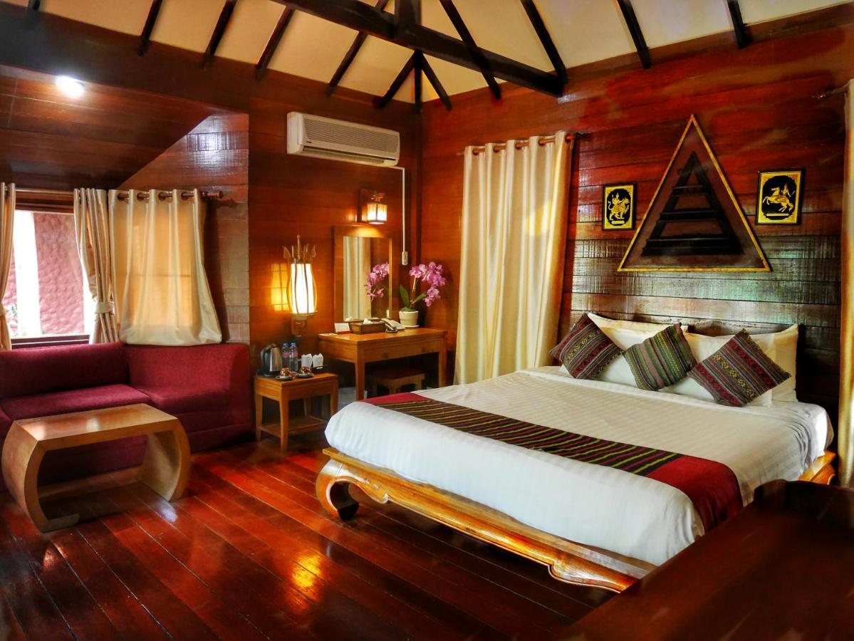 Sukantara Cascade Resort And Spa Mae Rim Exterior photo